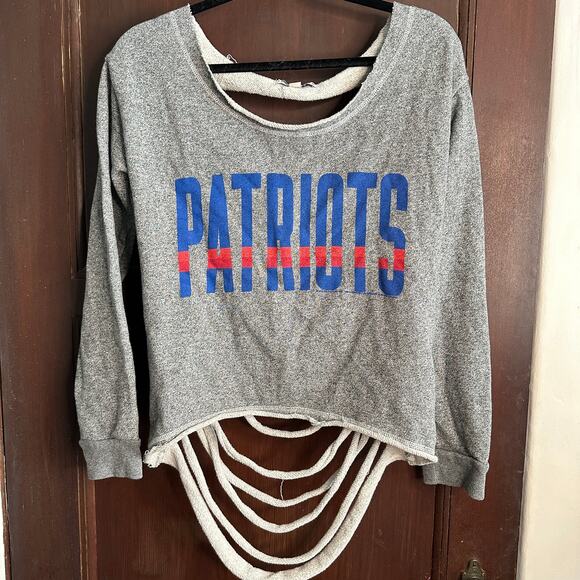 JUNK FOOD | New England Patriots French Terry Shred Back Sweatshirt | Size Small - Picture 1 of 5